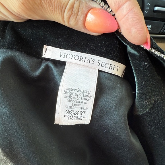 Victoria Secret Very Sexy Starstruck Velvet Embellished Robe - Picture 6 of 6